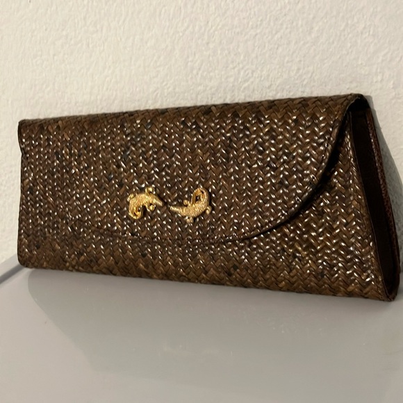 Asiaphile by Gail DeLoach Clutch alligator accents - Picture 2 of 10